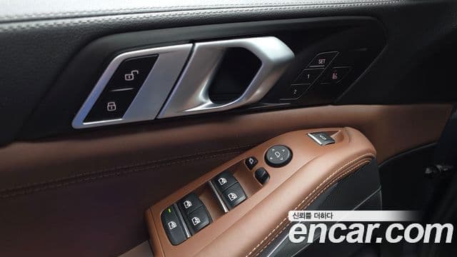 BMW X5 2022 — Photo 9/31