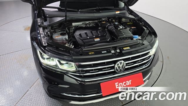 Volkswagen Tiguan 2023 — Photo 15/34