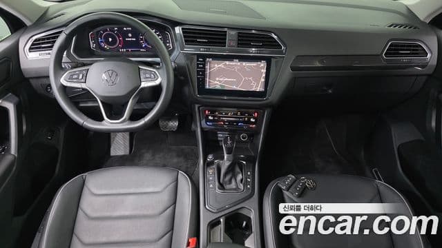 Volkswagen Tiguan 2023 — Photo 14/34