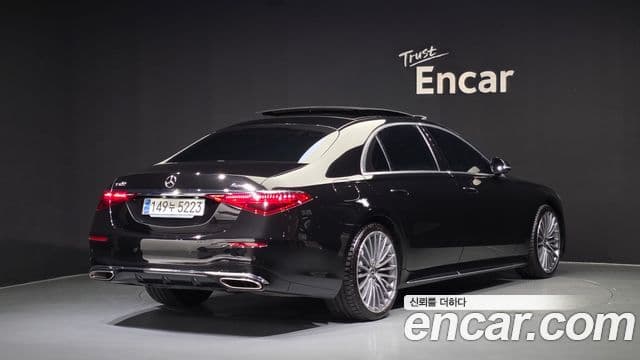 Mercedes-Benz S-Class 2023 — Фото 2/20