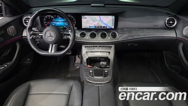 Mercedes-Benz E-Class 2021 — Фото 7/20