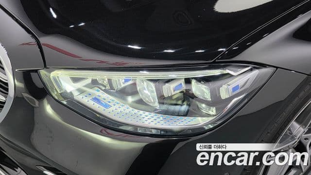 Mercedes-Benz S-Class 2021 — Photo 26/39