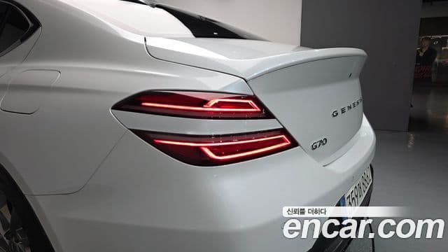 Genesis G70 2021 — Şəkil 13/34