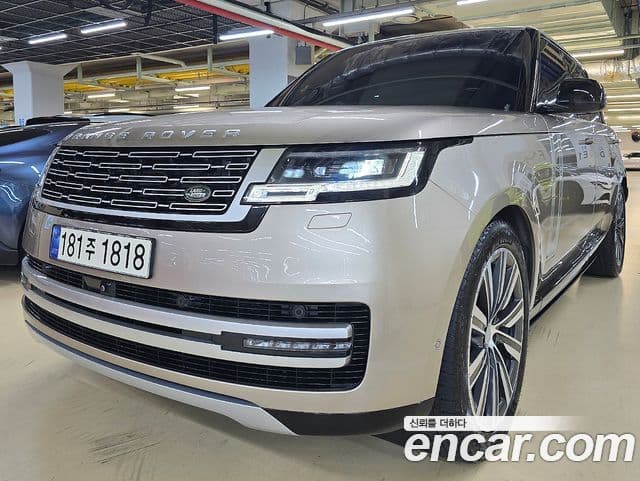 Land Rover Range Rover 2024 — ფოტო 13/20