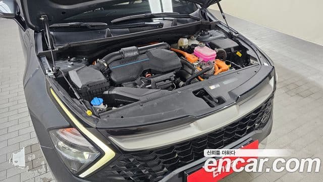 Kia Sportage 2023 — ფოტო 20/32