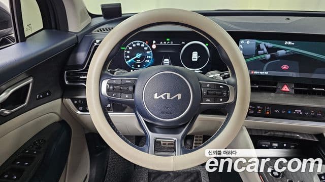 Kia Sportage 2023 — ფოტო 26/32