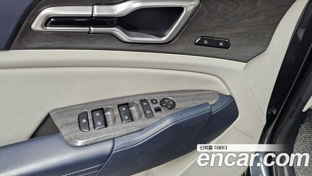 Kia Sportage 2023 — ფოტო 19/32