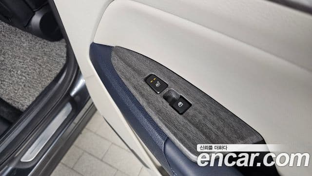 Kia Sportage 2023 — ფოტო 3/32