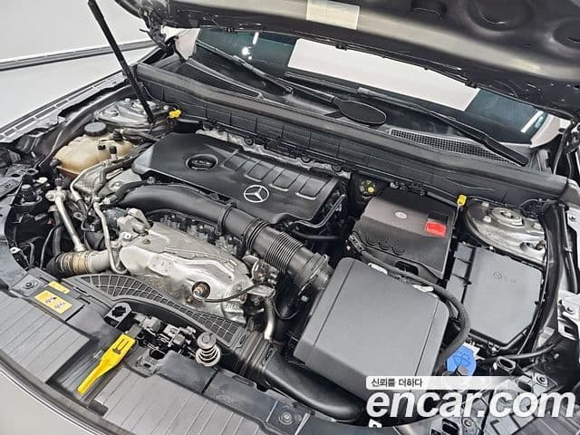 Mercedes-Benz GLB-Class 2020 — Фото 5/20