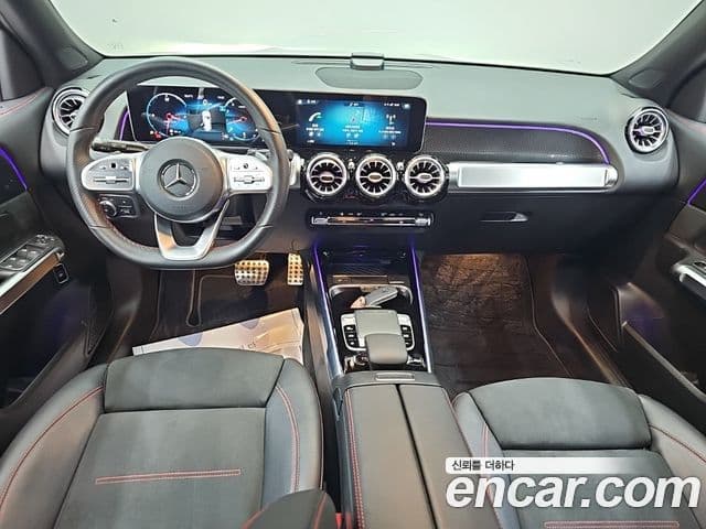 Mercedes-Benz GLB-Class 2020 — Фото 10/20