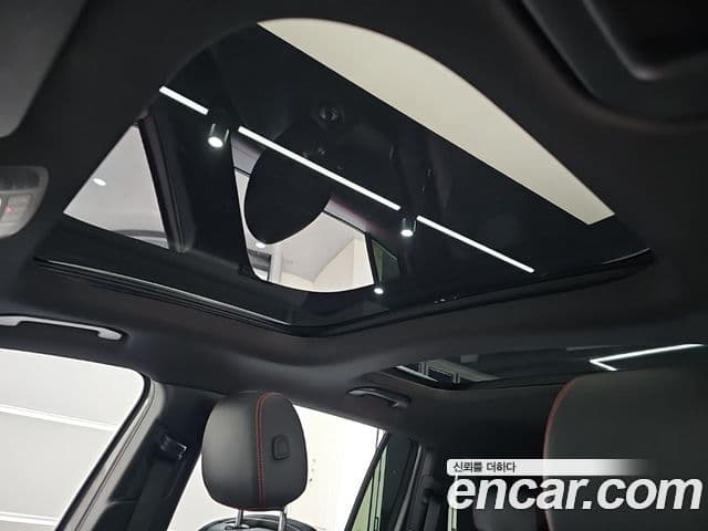 Mercedes-Benz GLB-Class 2020 — Фото 13/20