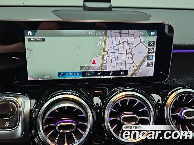 Mercedes-Benz GLB-Class 2020 — Фото 14/20