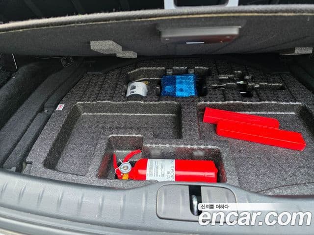 Genesis Electrified G80 2024 — ფოტო 6/18