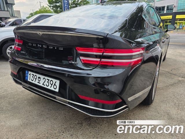 Genesis Electrified G80 2024 — ფოტო 8/18