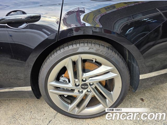 Genesis Electrified G80 2024 — ფოტო 13/18