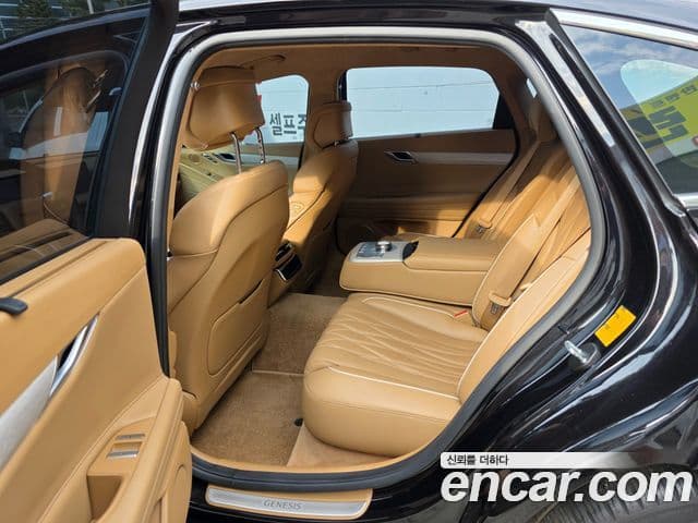 Genesis Electrified G80 2024 — ფოტო 14/18