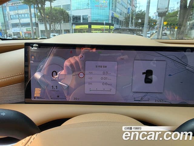 Genesis Electrified G80 2024 — ფოტო 17/18