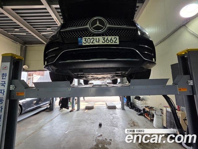 Mercedes-Benz GLE-Class 2021 — Şəkil 2/2