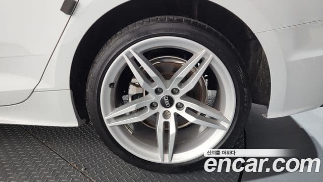 Audi A5 2023 — Photo 27/32