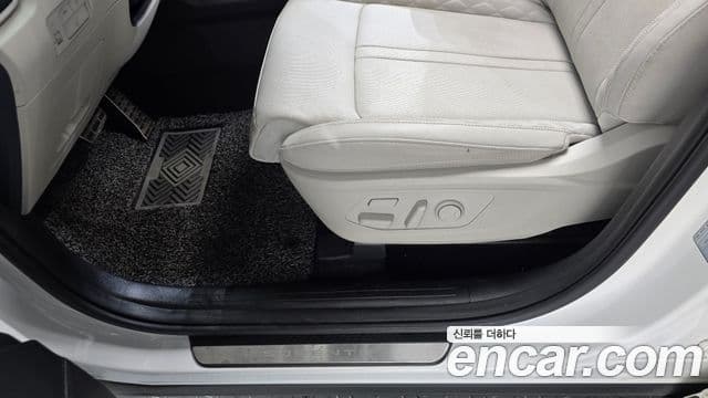 Kia Sorento 2020 — ფოტო 8/34