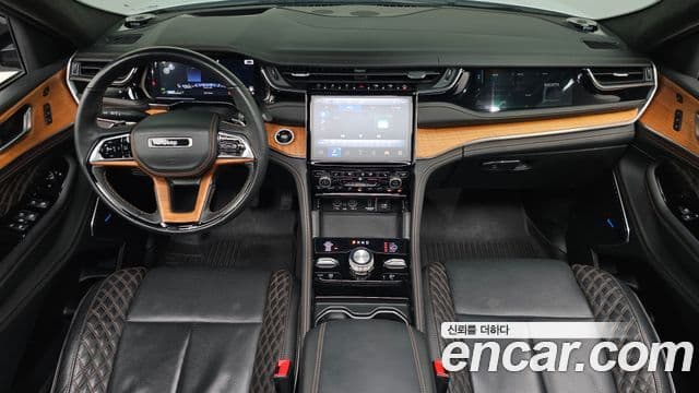 Jeep Grand Cherokee 2023 — Фото 7/20