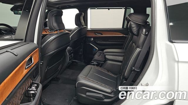 Jeep Grand Cherokee 2023 — Photo 11/40