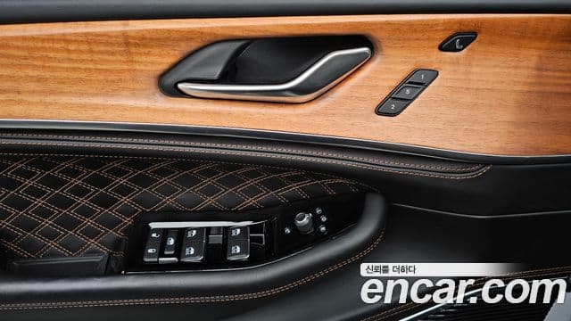 Jeep Grand Cherokee 2023 — Photo 15/40