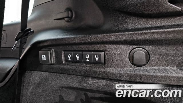 Jeep Grand Cherokee 2023 — Photo 34/40