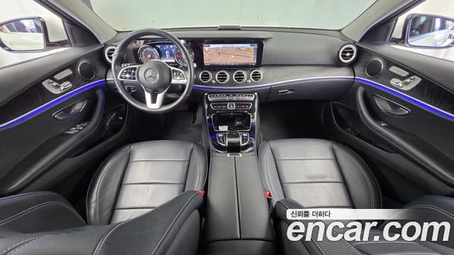 Mercedes-Benz E-Class 2019 — Фото 7/20