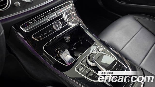 Mercedes-Benz E-Class 2019 — ფოტო 9/35