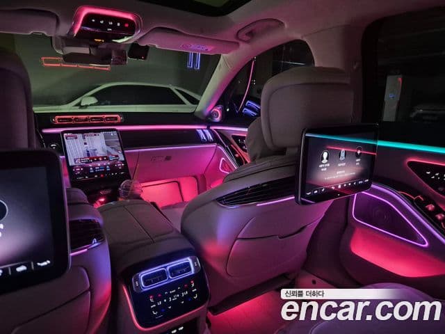 Mercedes-Benz S-Class 2023 — Фото 6/20