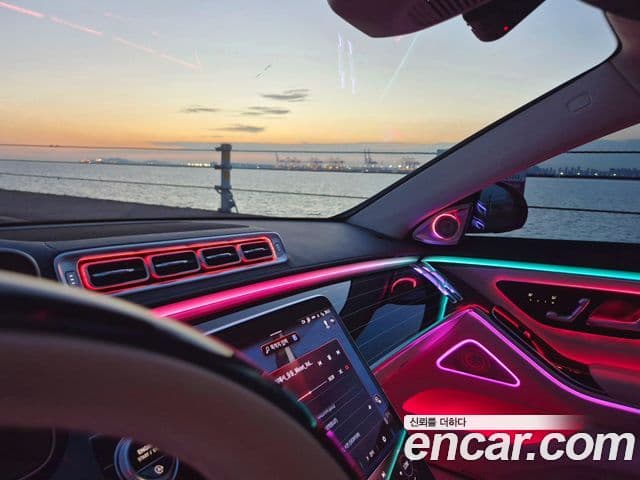 Mercedes-Benz S-Class 2023 — Фото 12/20