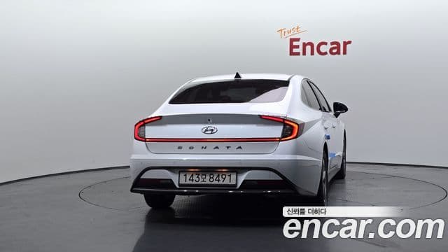 Hyundai Sonata Hybrid 2021 — Şəkil 2/20