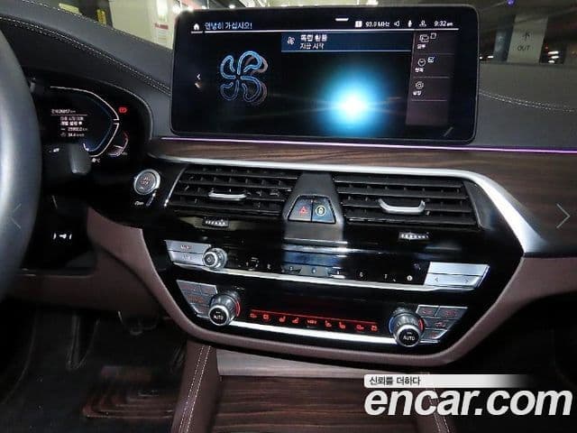 BMW 5 Series 2021 — ფოტო 11/20