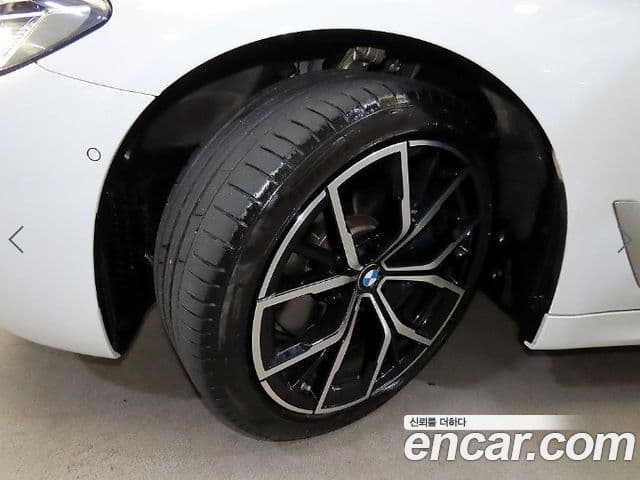 BMW 5 Series 2021 — фото 20 из 20