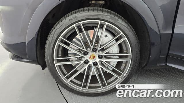 Porsche Cayenne 2020 — Şəkil 16/20