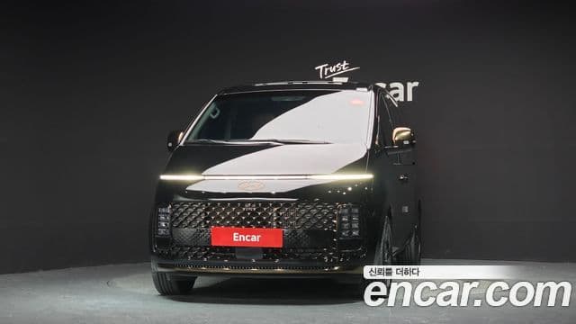 Hyundai Staria 2024 — Фото 3/20