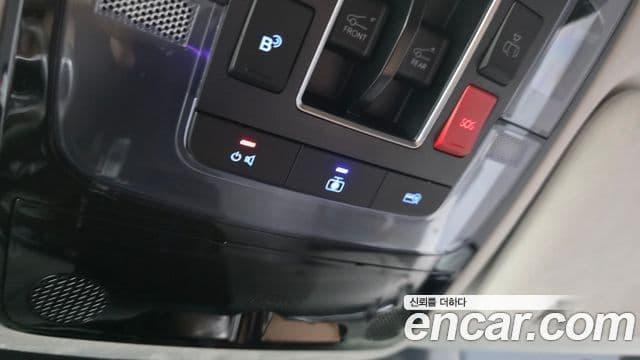 Hyundai Staria 2024 — Фото 15/20
