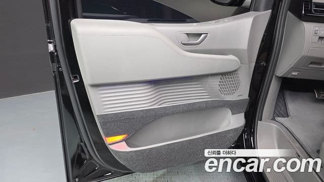 Hyundai Staria 2024 — ფოტო 36/36