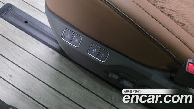 Hyundai Staria 2024 — ფოტო 21/36