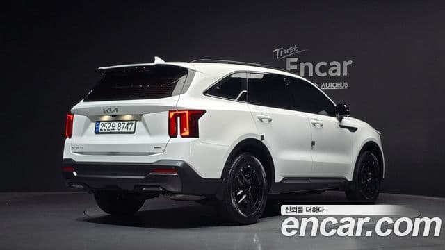 Kia Sorento 2024 — Фото 2/20