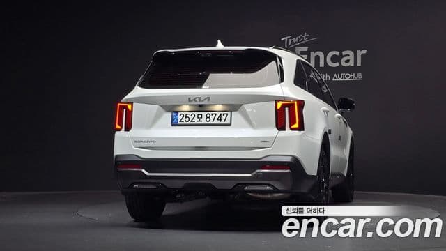 Kia Sorento 2024 — Фото 4/20