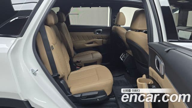 Kia Sorento 2024 — Фото 11/20