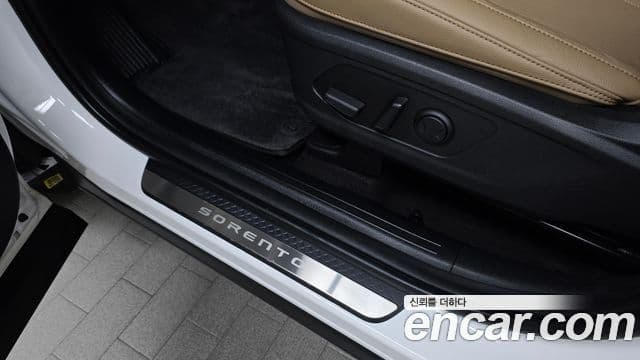 Kia Sorento 2024 — ფოტო 31/37