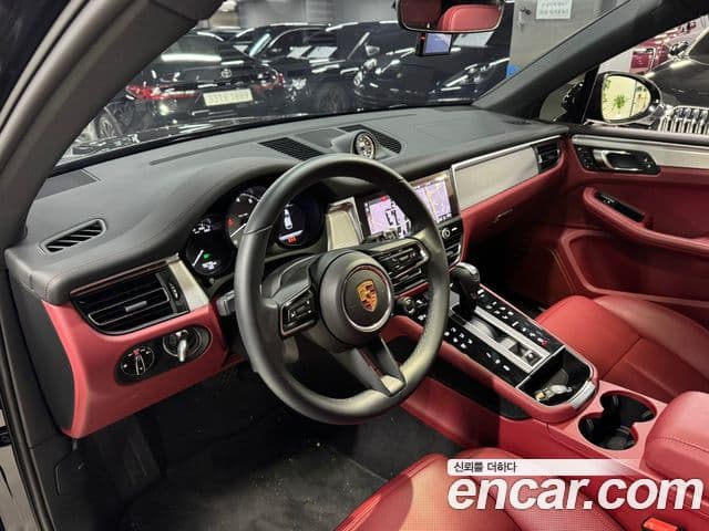 Porsche Macan 2022 — Şəkil 3/16