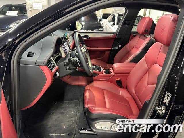 Porsche Macan 2022 — Şəkil 9/16