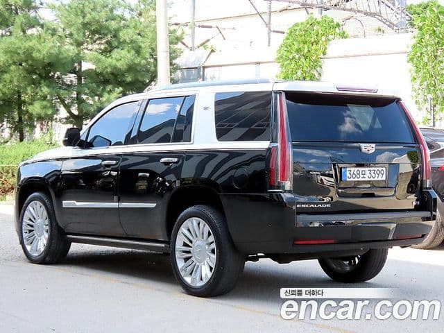 Cadillac Escalade 2019 — Фото 3/20