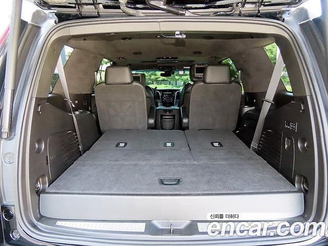 Cadillac Escalade 2019 — Фото 15/20