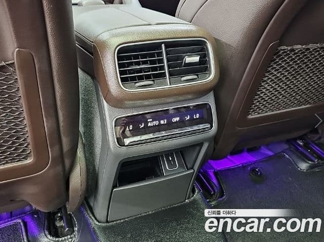 Mercedes-Benz GLE-Class 2020 — Şəkil 12/13