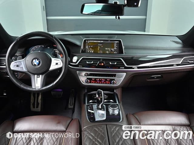 BMW 7 Series 2019 — Фото 9/20